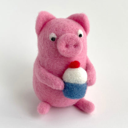 Plump Pig Needle Felting Kit